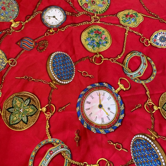 Vintage 100% Silk Red Gucci Scarf - Picture 7 of 10